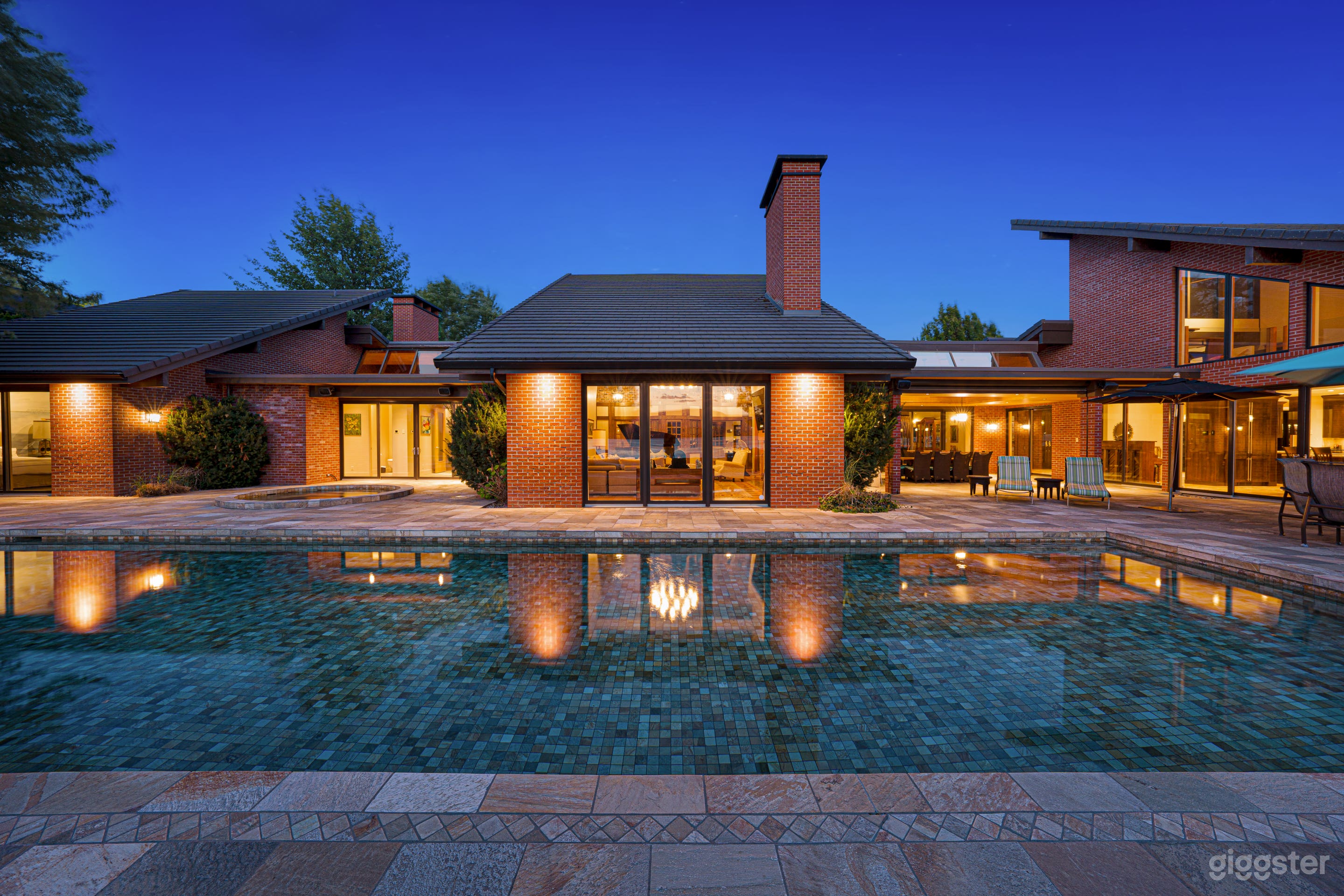 English Style Waterfront Home W/ Heated Pool Photo 1