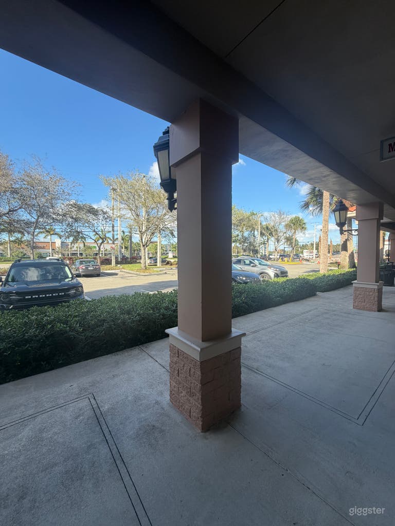  Modern Beauty & Spa Studio for Classes, Filming & Events 