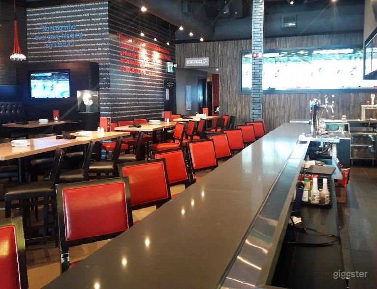  Bar with Lounge Space 