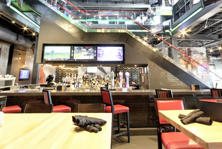  Bar with Lounge Space 