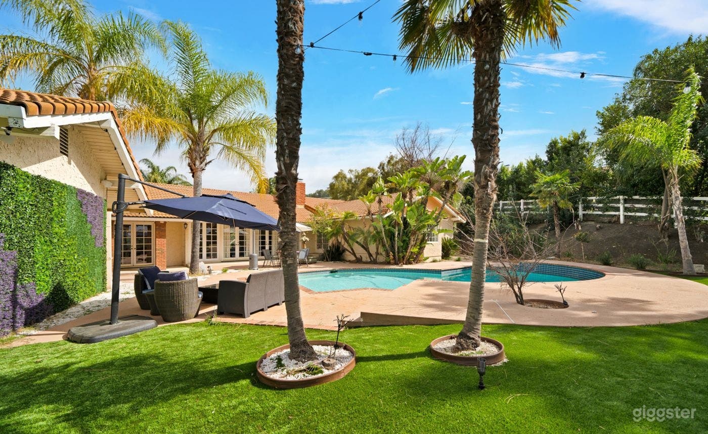  CANYON WOODEN RANCH HOUSE/POOL Photo 3