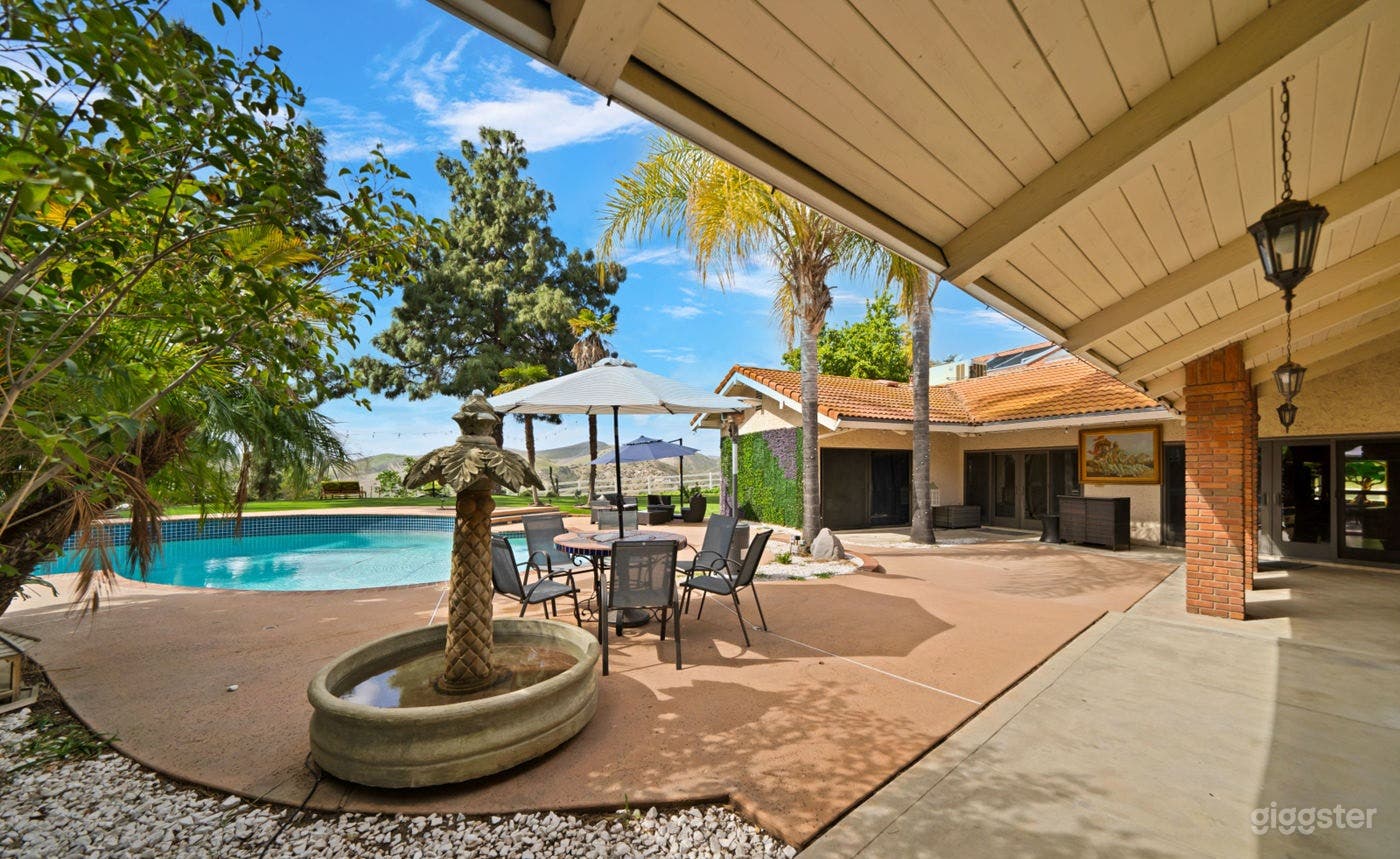  CANYON WOODEN RANCH HOUSE/POOL Photo 4