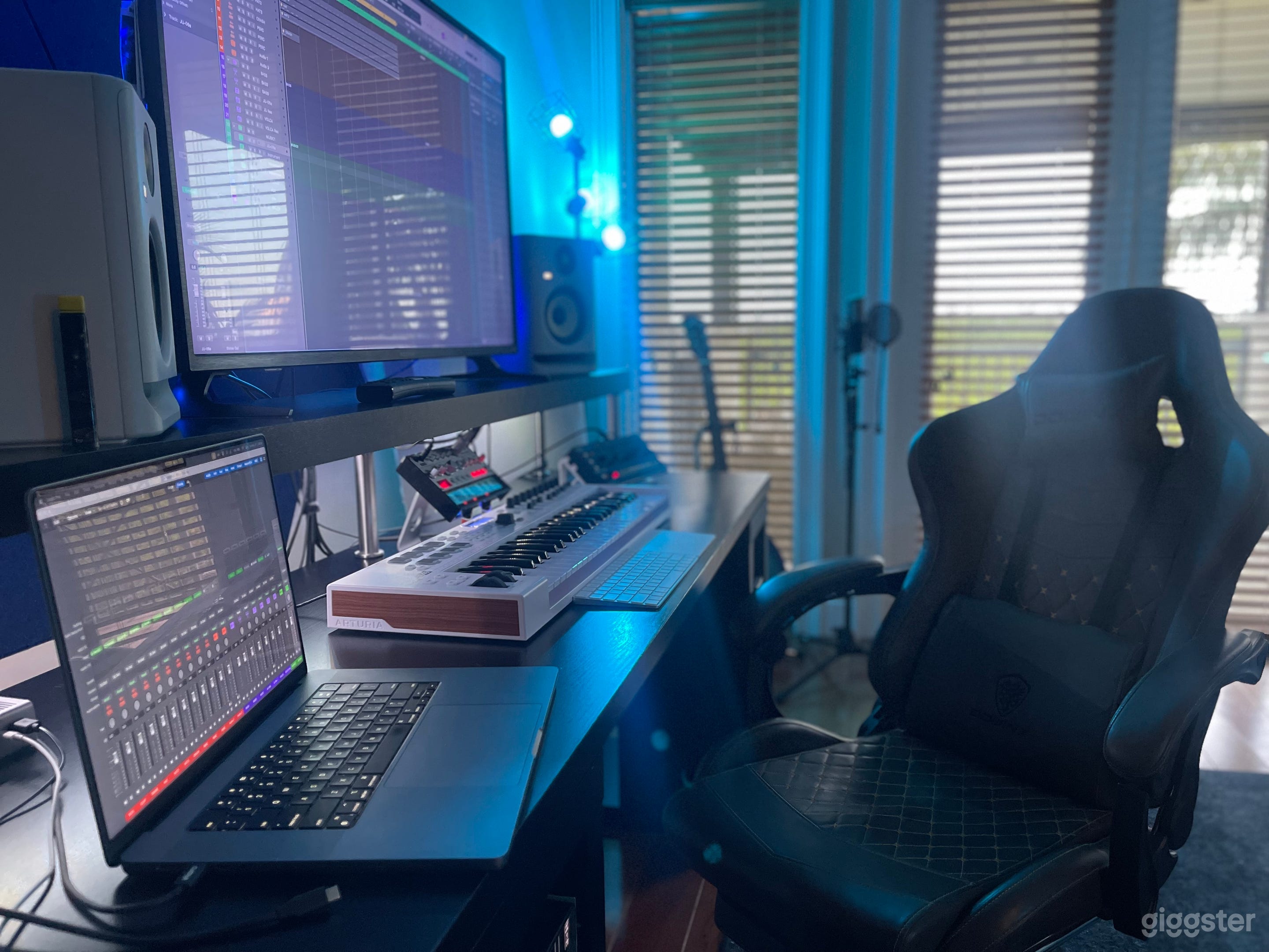 CoolRoom Recording Studio Photo 1