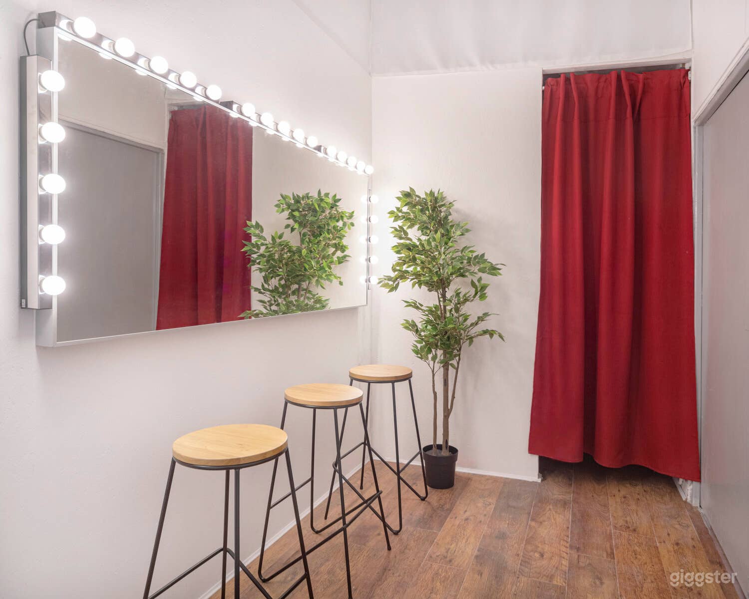 Photography Studio Birmingham Photo 4