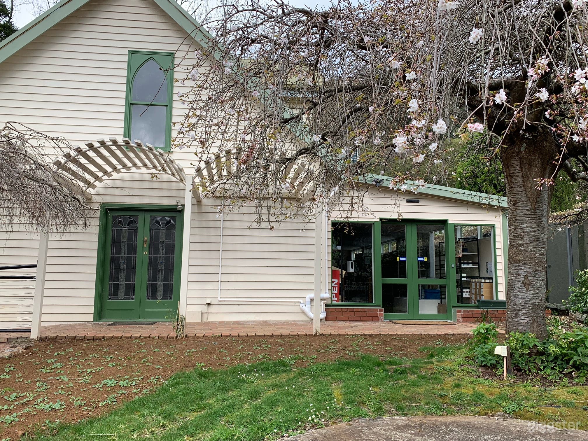 Buyout Entire Venue (Church + Private Function) Photo 4