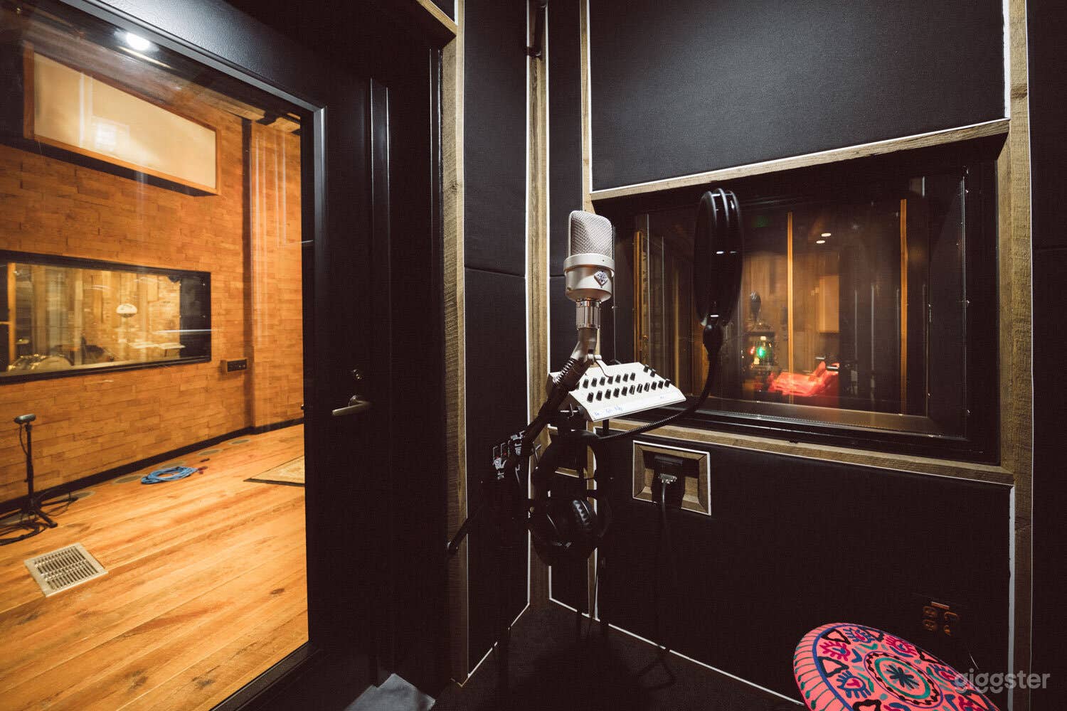 STUDIO A World Class Recording Studios Photo 4
