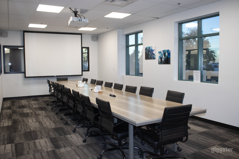  The Corner Boardroom @ Perimeter83 