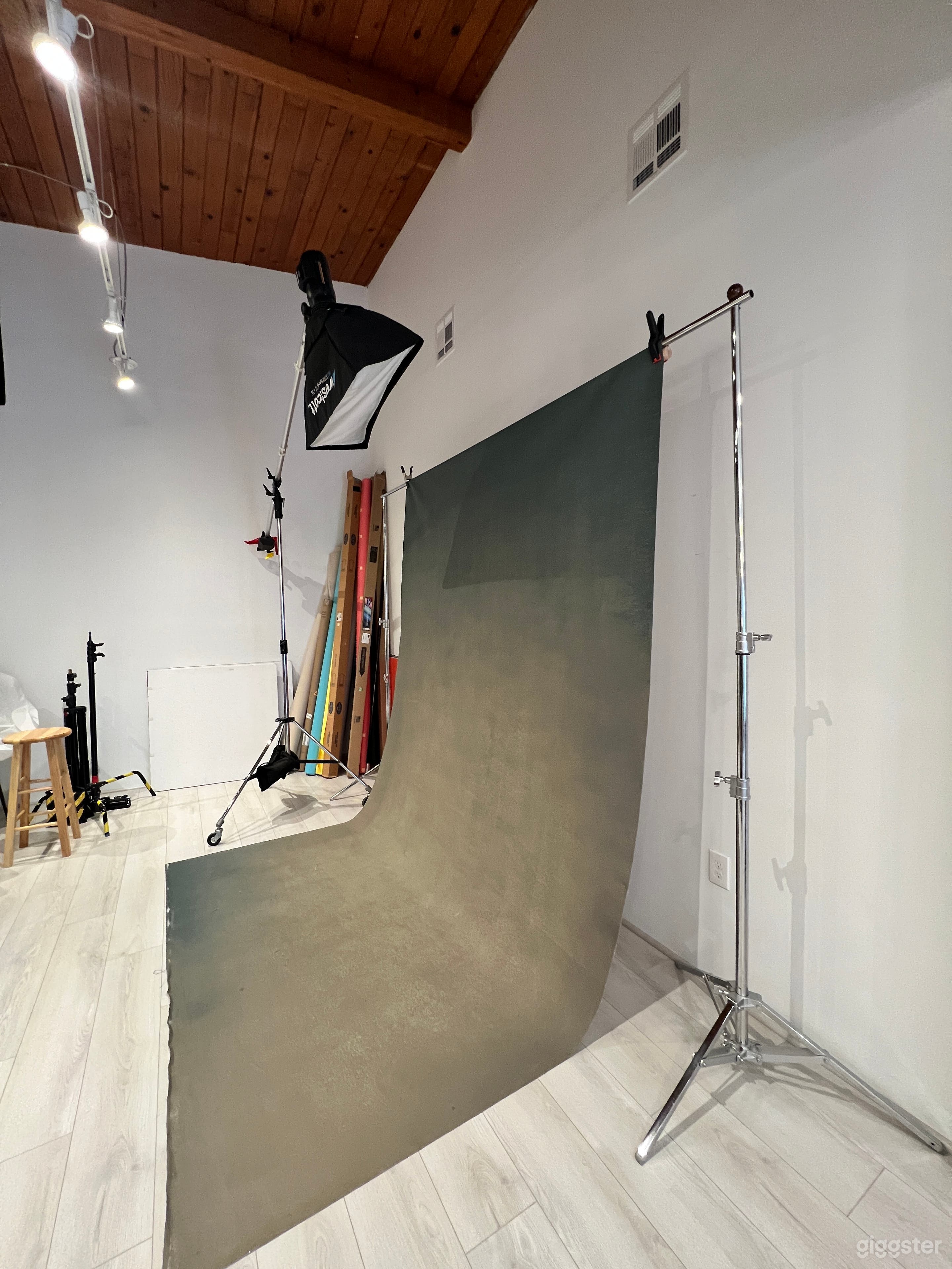 Remodeled Gem in Memorial Area of Houston, TX Photo 1