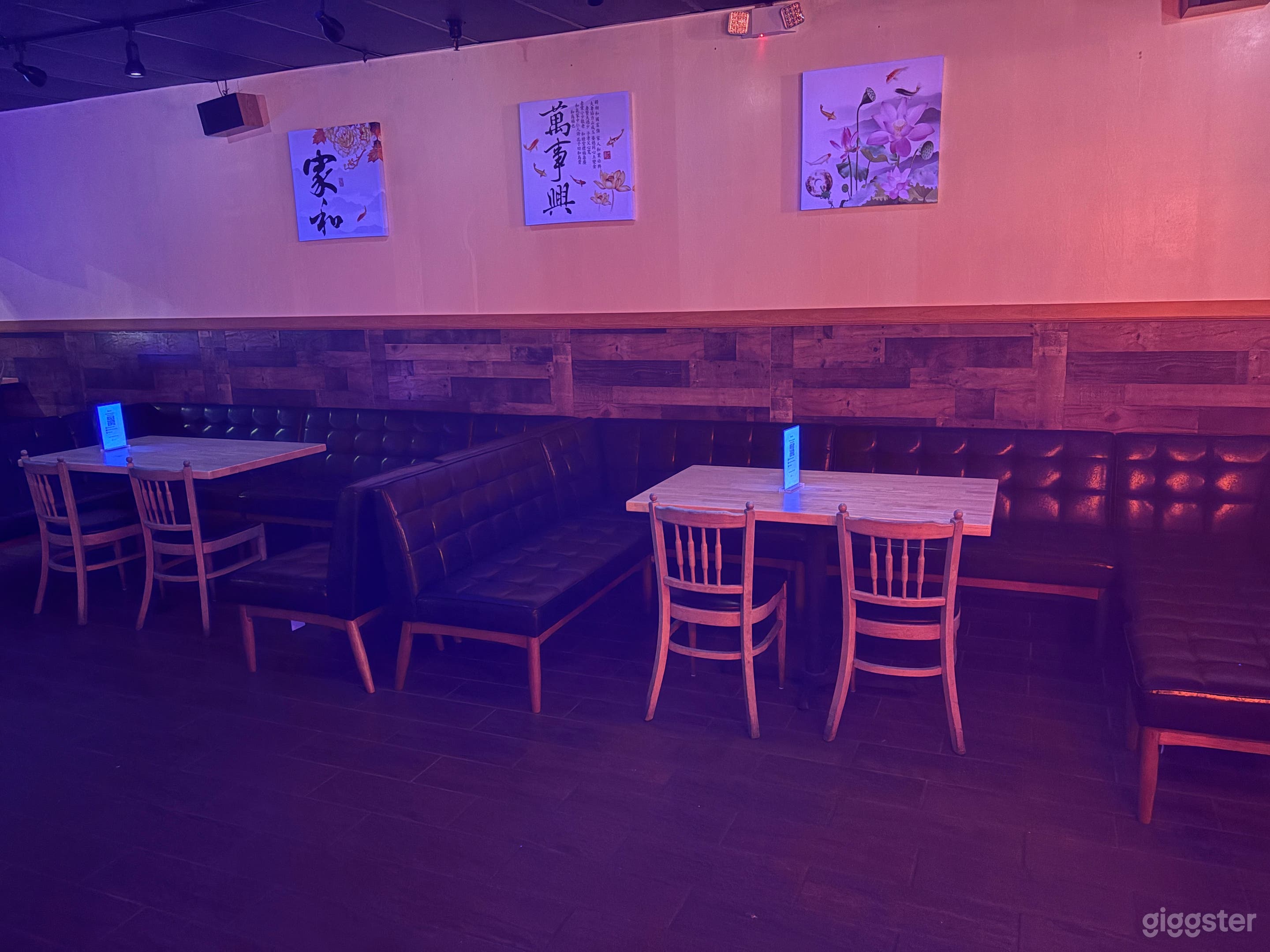 Bar/lounge/party space for rent Photo 2