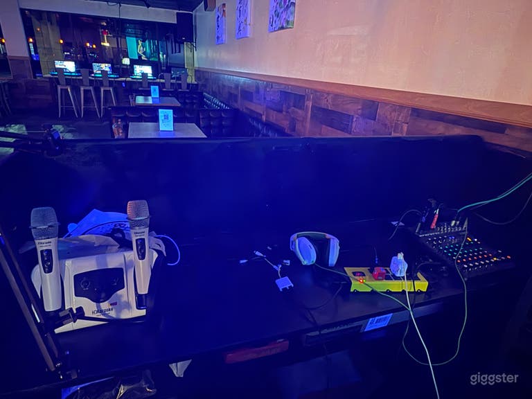  Bar/lounge/party space for rent 