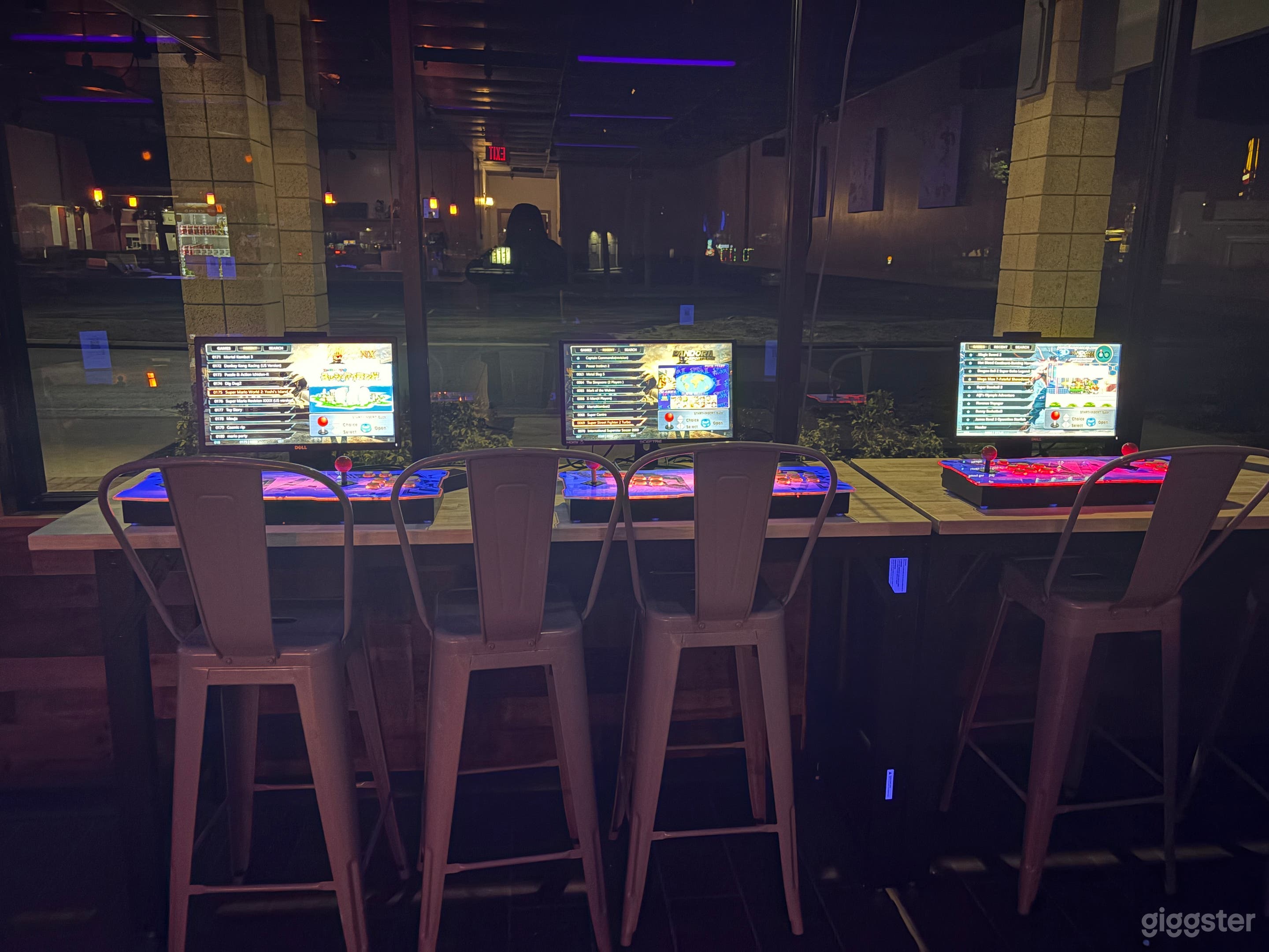 Bar/lounge/party space for rent Photo 3