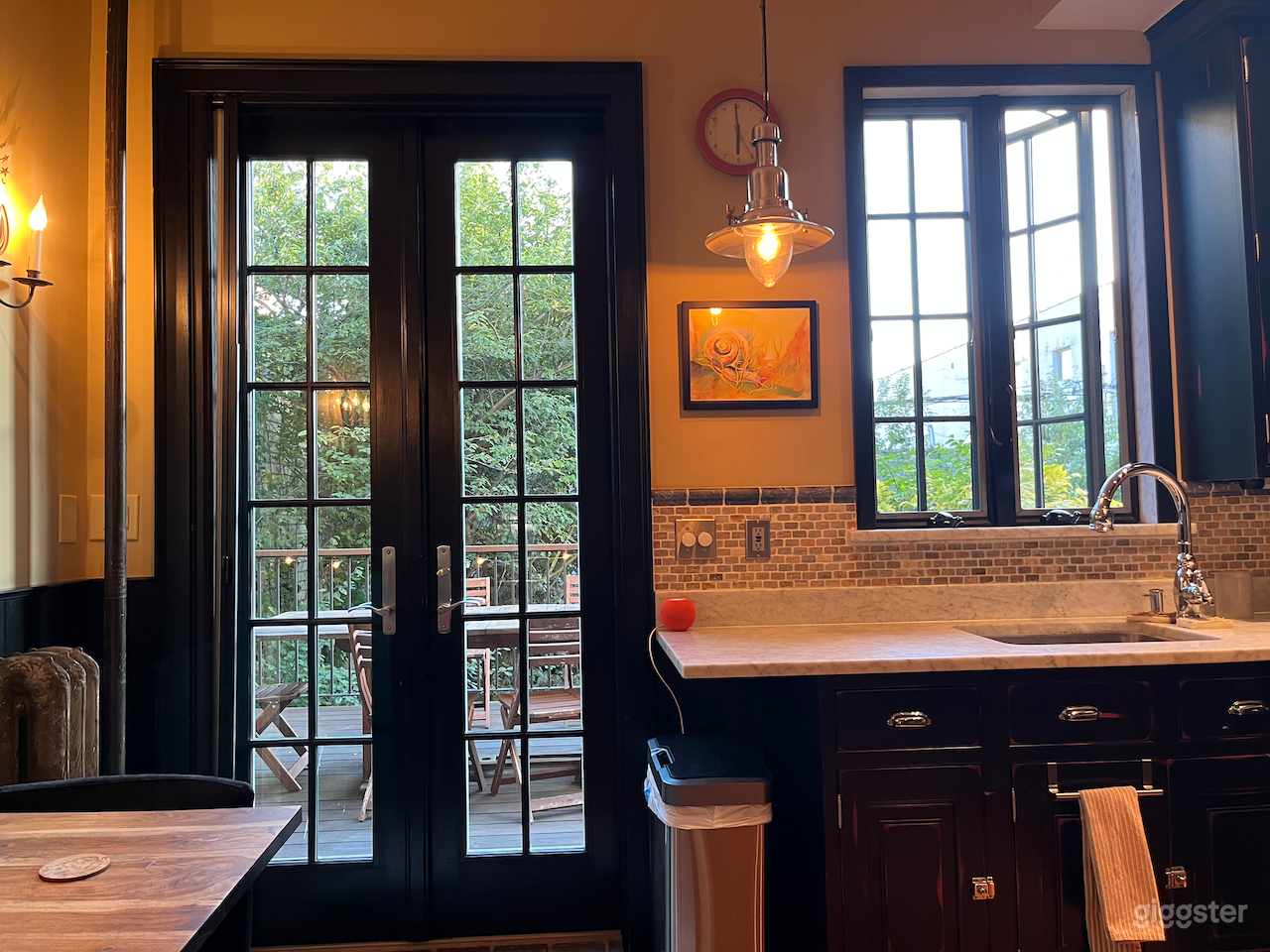 Easy flow from kitchen to deck