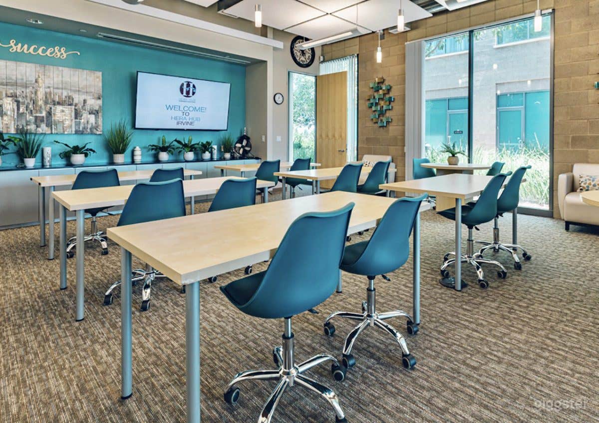 Large Conference Room Photo 1