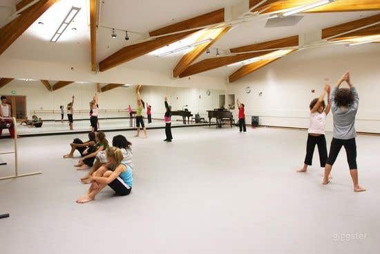 Beautiful Ballet Studio (Argyle Studio) Photo 2