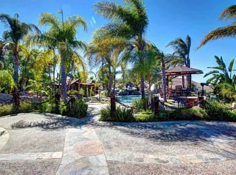  Lagoon-Style Treasure Island Pool  