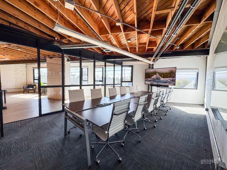 Sala de reuniones grande en Los Ángeles 