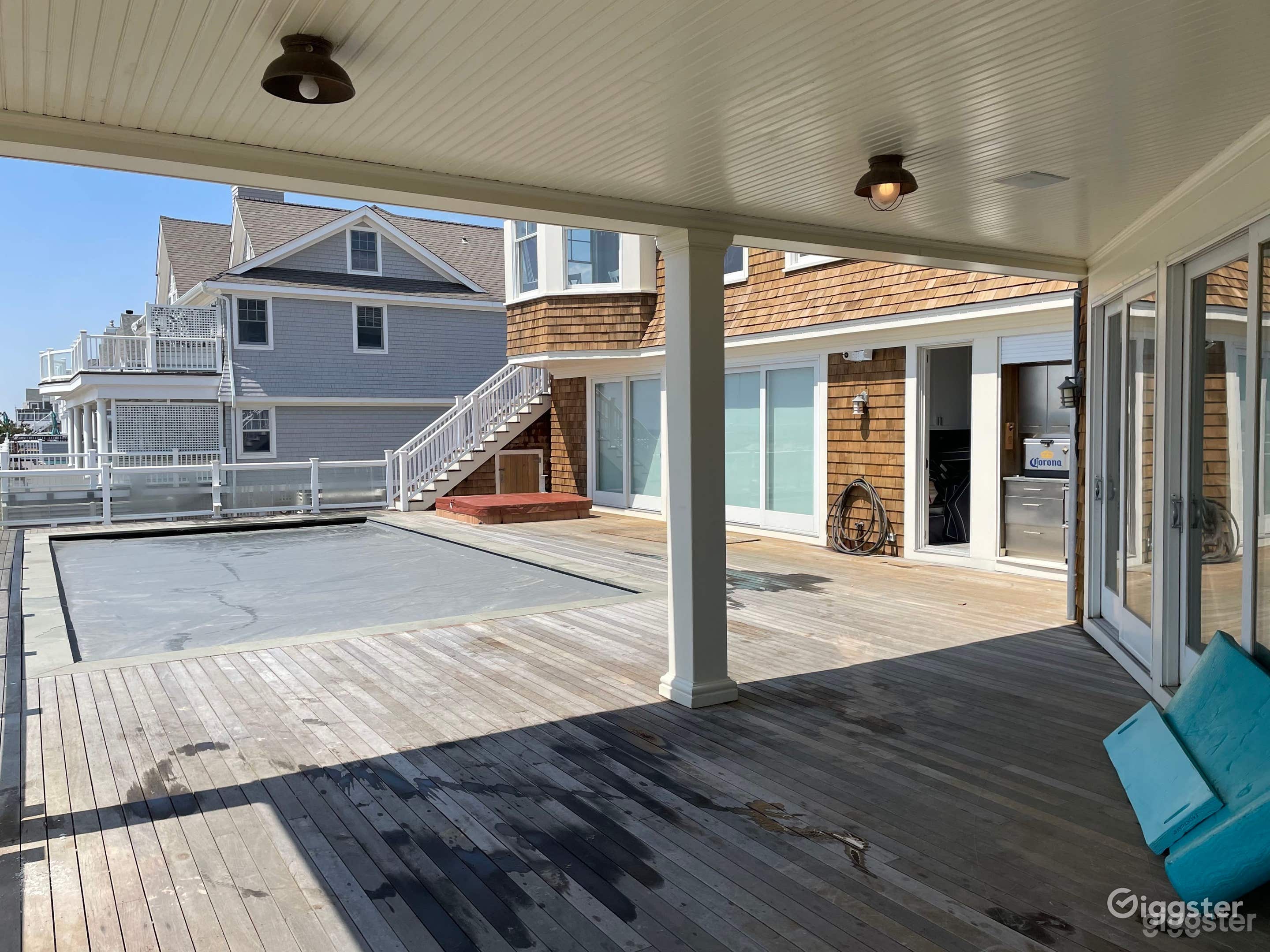 A beautiful Hamptons Oceanfront Gunite Pool Photo 4