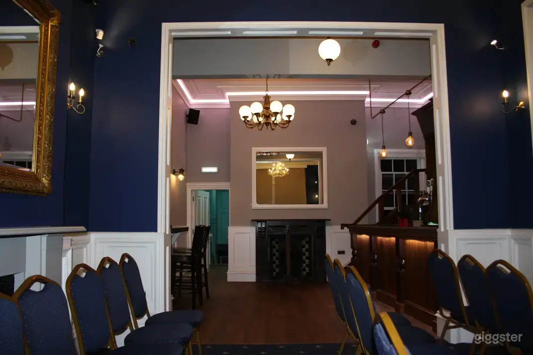 Elegant High-Ceiling room for Events Photo 4