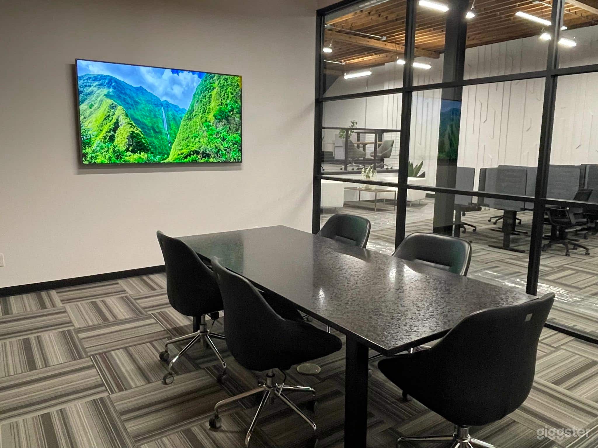 M2 Meeting Room Photo 1