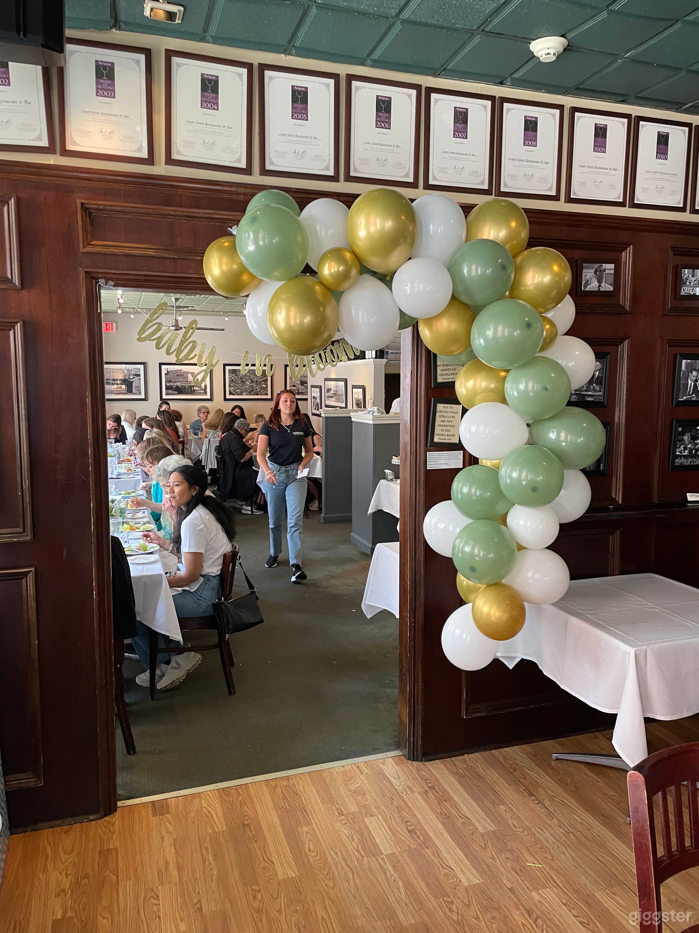Quaint Restaurant/Bar — Perfect for Daytime Filming Photo 4