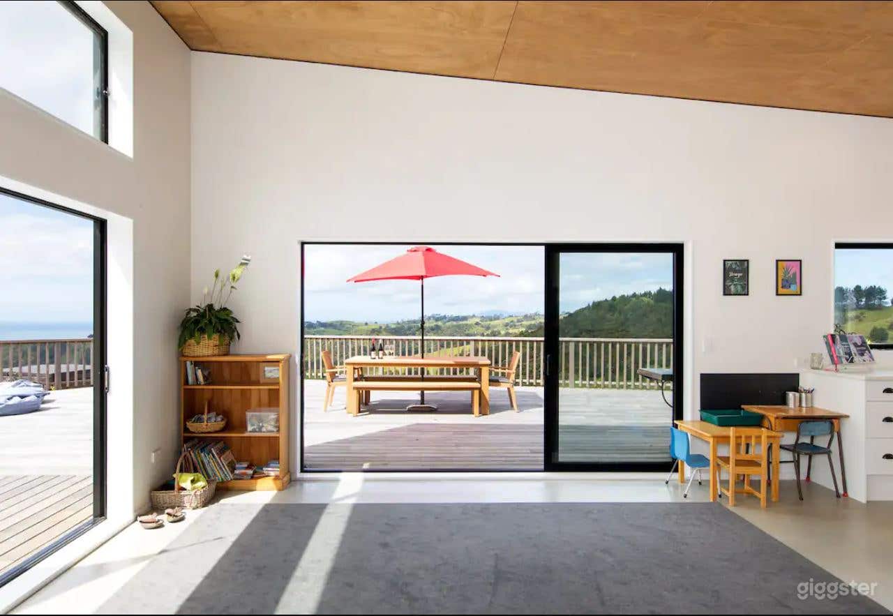 TOP OF THE WORLD ON-SITE ACCOMMODATION Photo 2