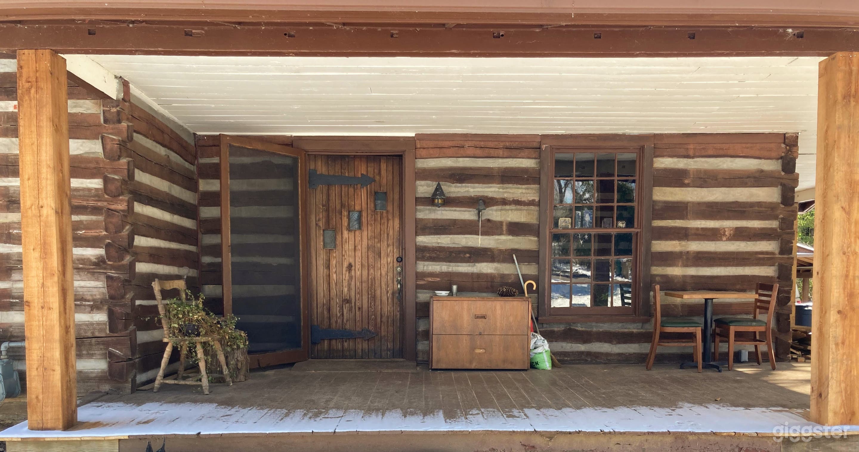 Historic Montague Cabin Photo 4