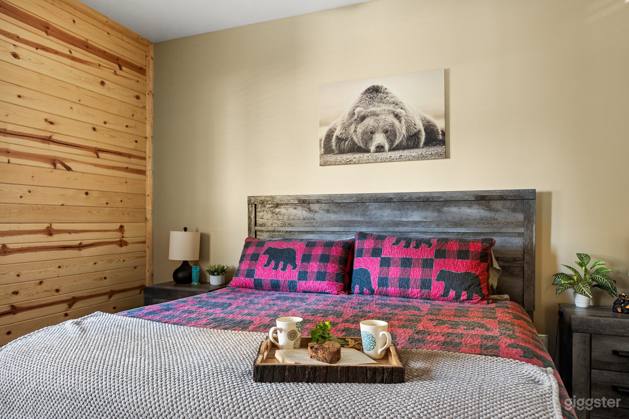 Big Bear Luxury Modern/Rustic Cabin  Photo 4