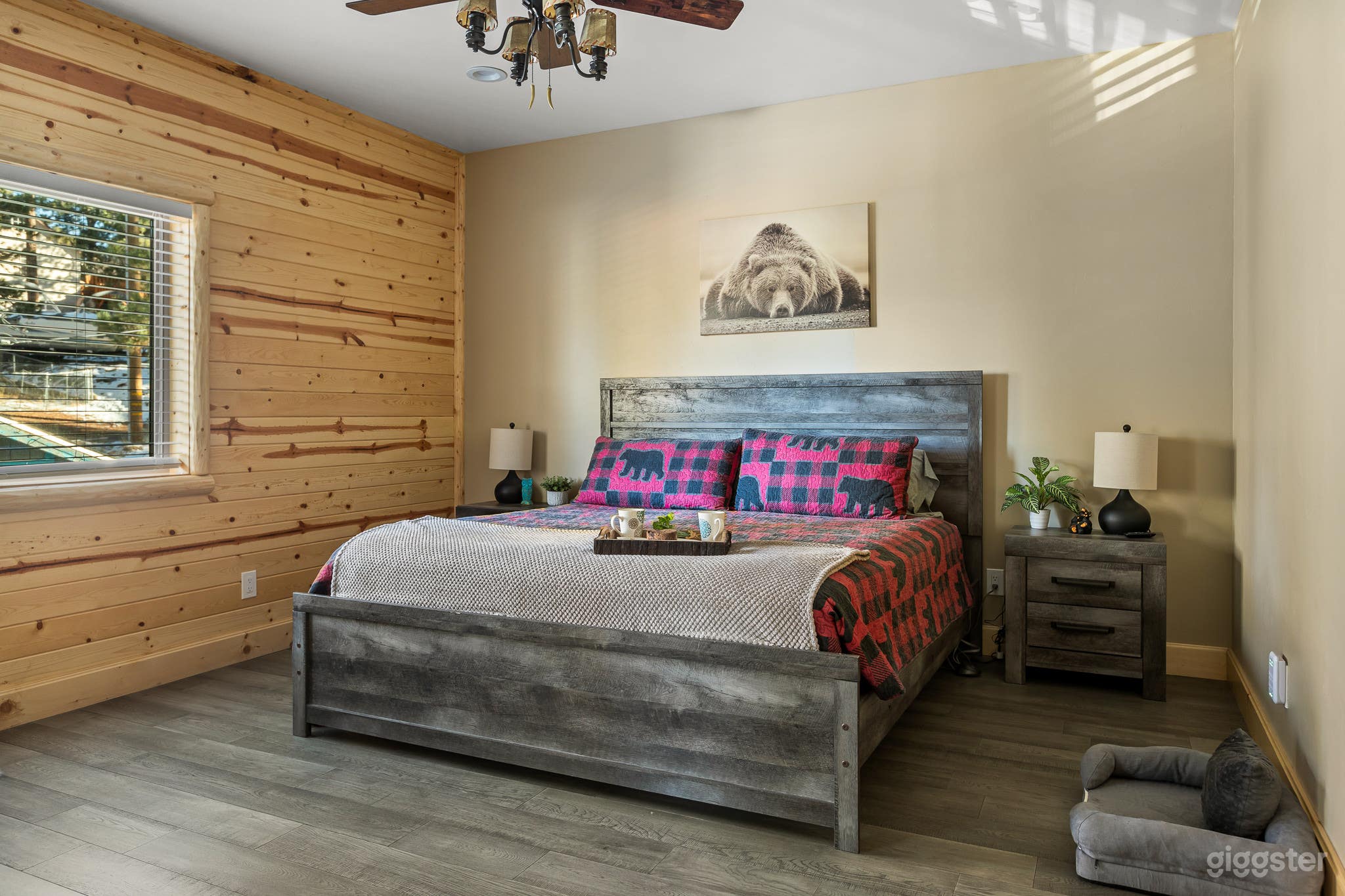 Big Bear Luxury Modern/Rustic Cabin  Photo 2