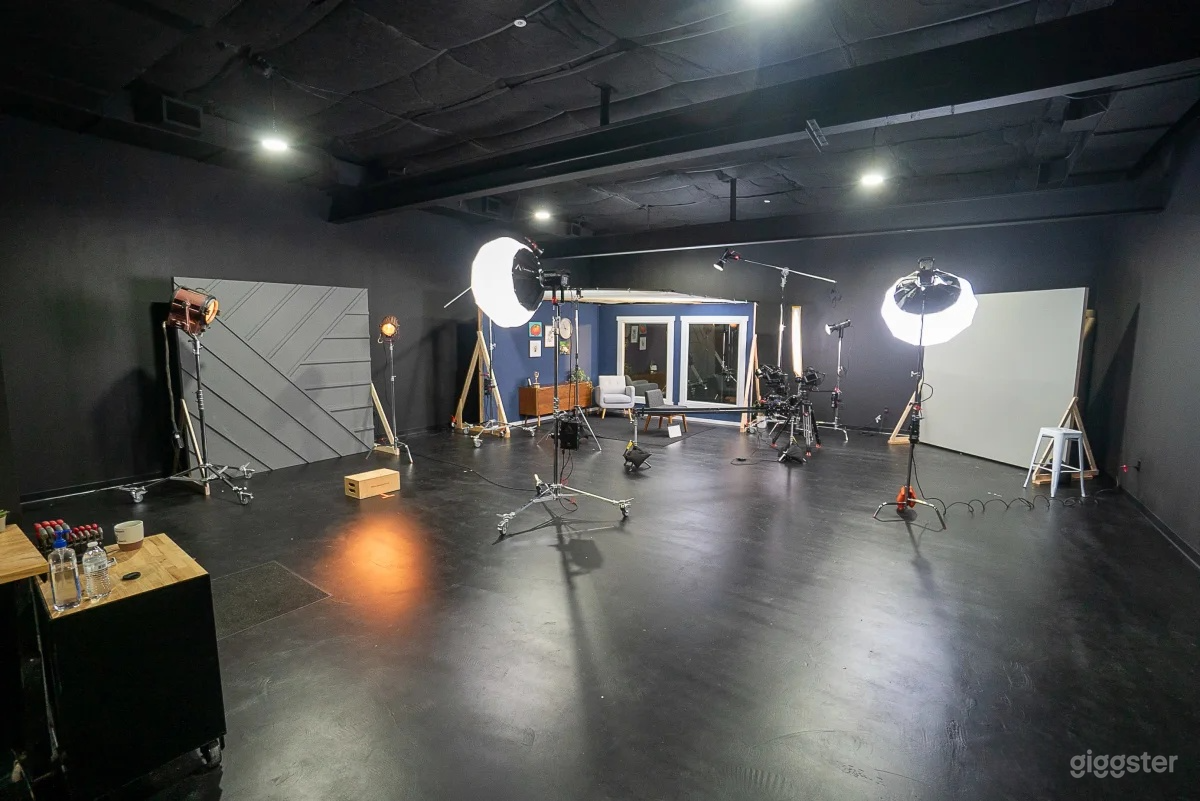 Beautiful Production Studio Photo 1