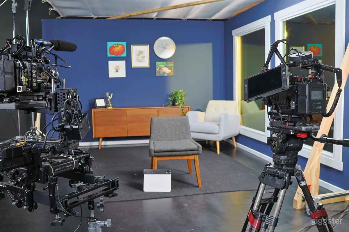 Beautiful Production Studio Photo 4