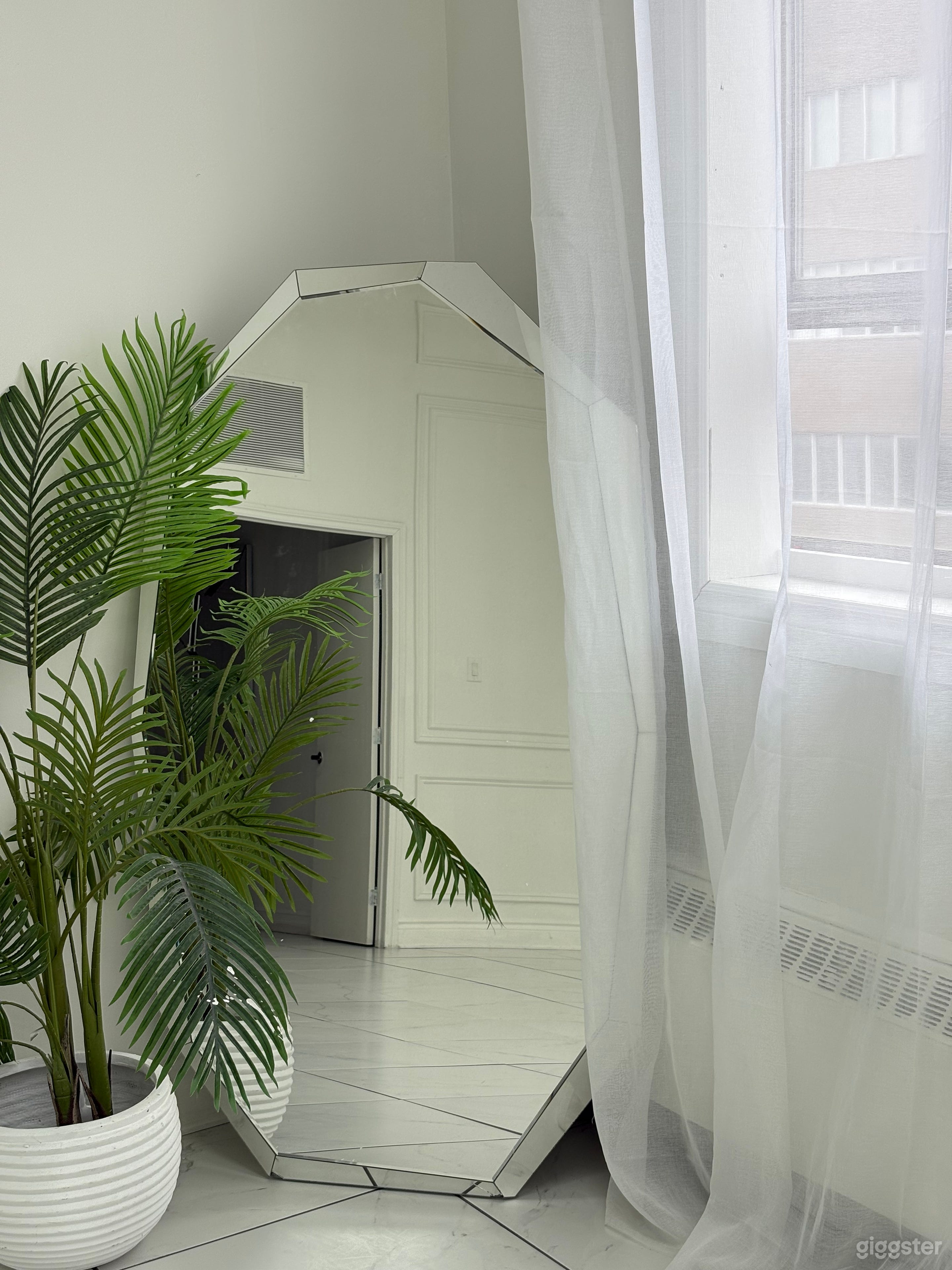 Modern event space, Bright Photo 3