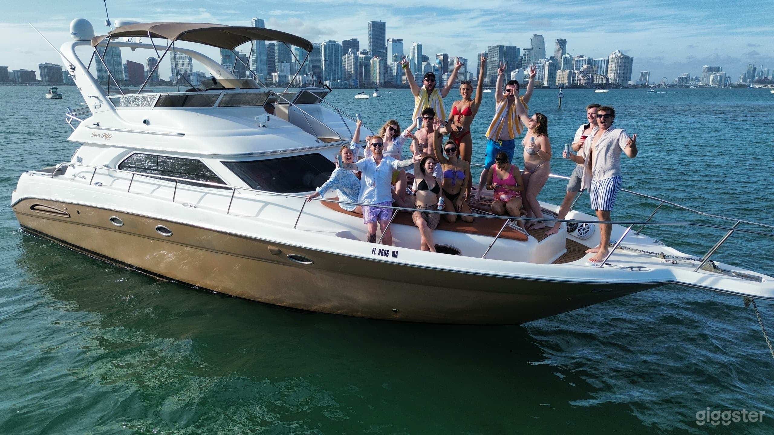 50' Flybridge Mundomo II Photo 1