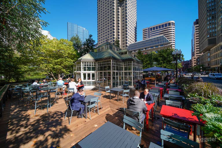  Cafe/Bar located in park in Downtown Boston 