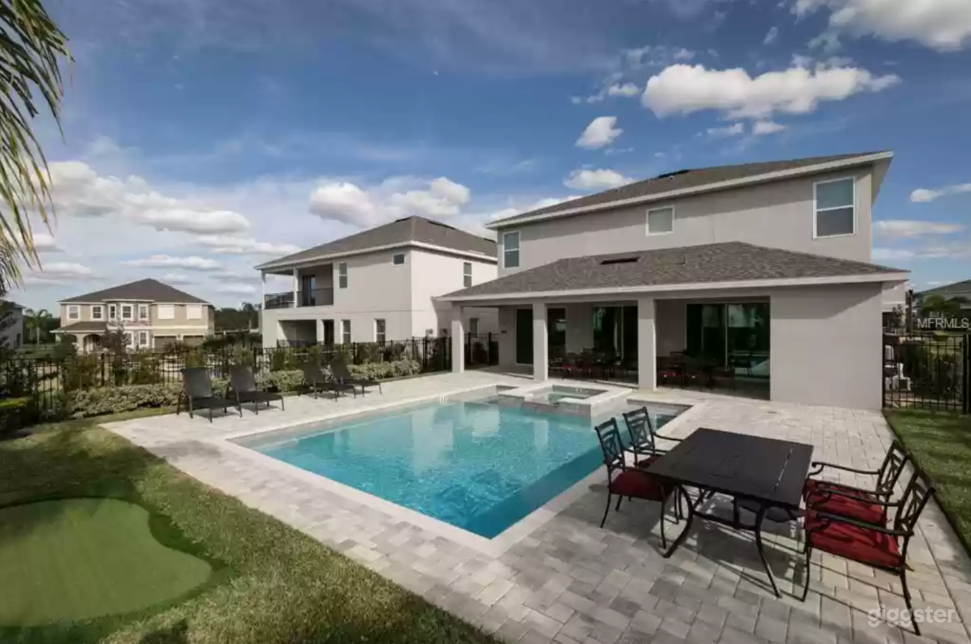 Upscale 9 Bed Disney Mansion Getaway Sleeps 18+ Photo 3