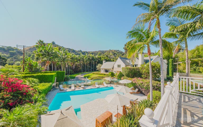   HOLLYWOOD HILLS ESTATE/POOL 
