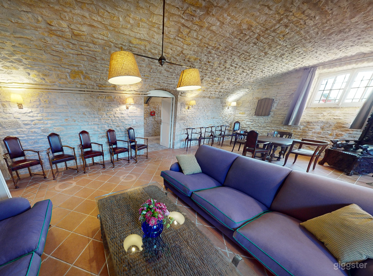 Photo de SALON REZ DE JARDIN 3