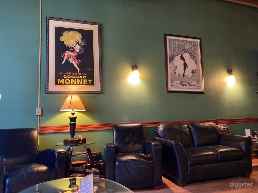 Lounge for Private Functions and Meetings  Photo 2