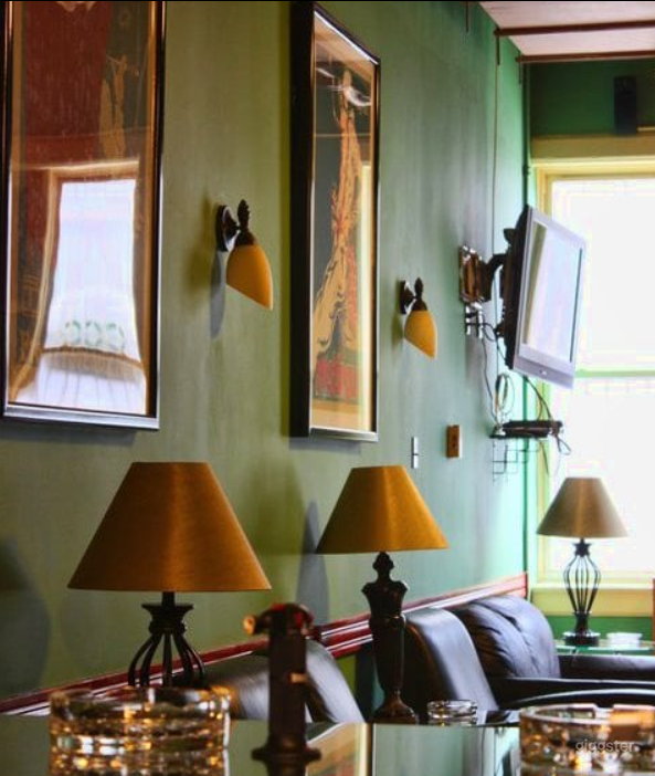 Lounge for Private Functions and Meetings  Photo 3