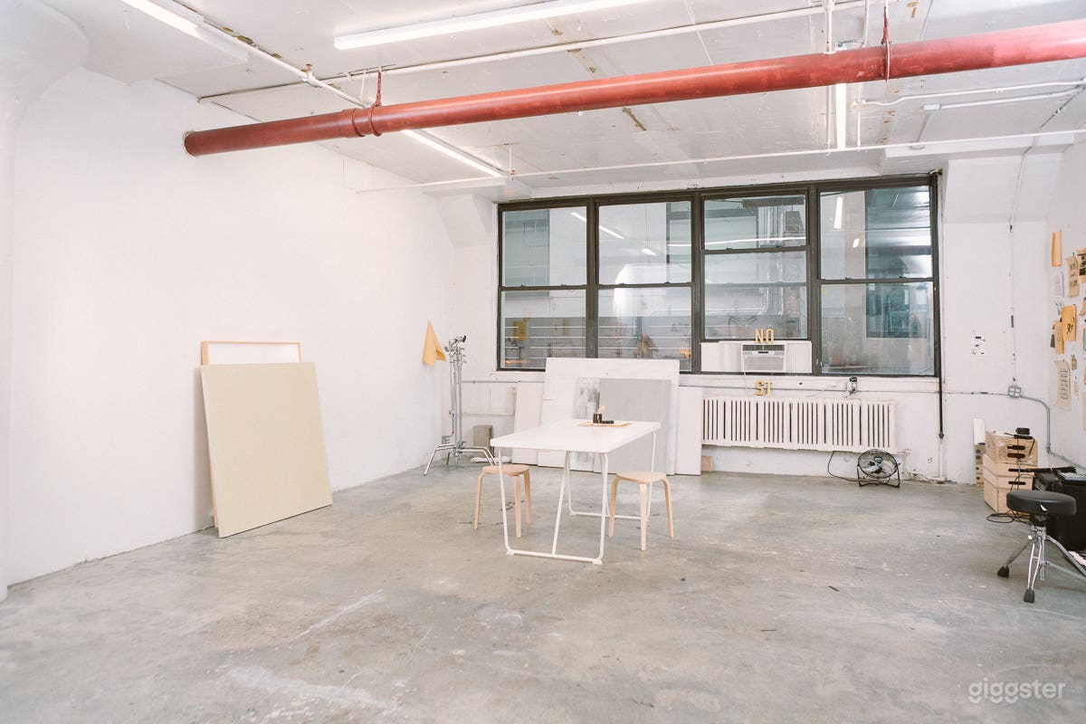 Space can be used as a production space, holding, casting, fittings.