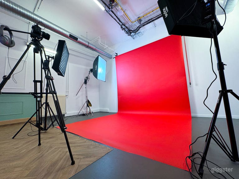  Grand Studio Photo & Vidéo au coeur du 9e 