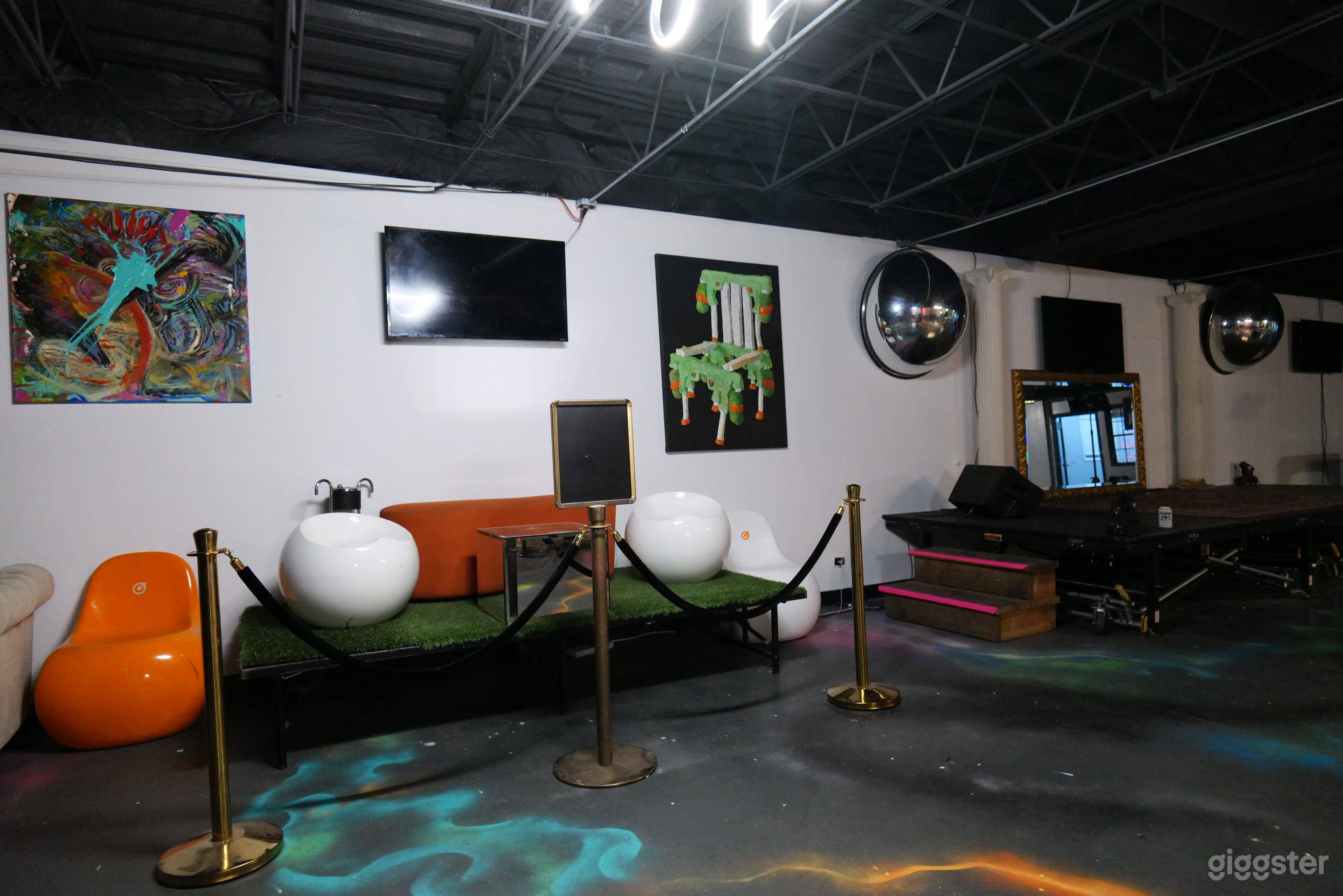 A Versatile Art Gallery and Event Space Photo 3