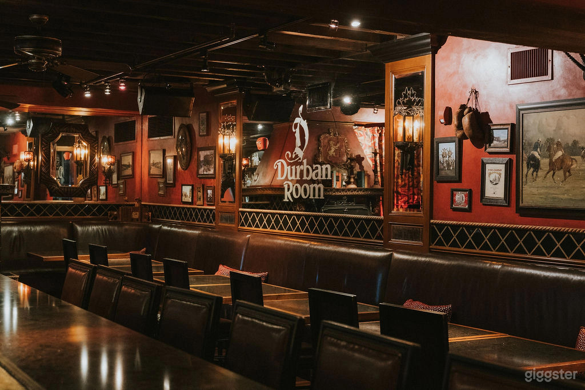 Speakeasy-themed Durban Room Photo 3