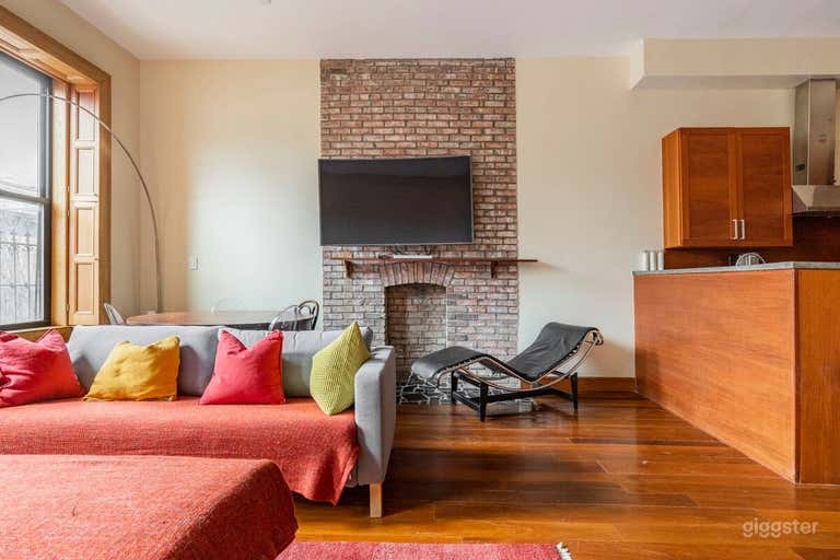  Third floor living room  