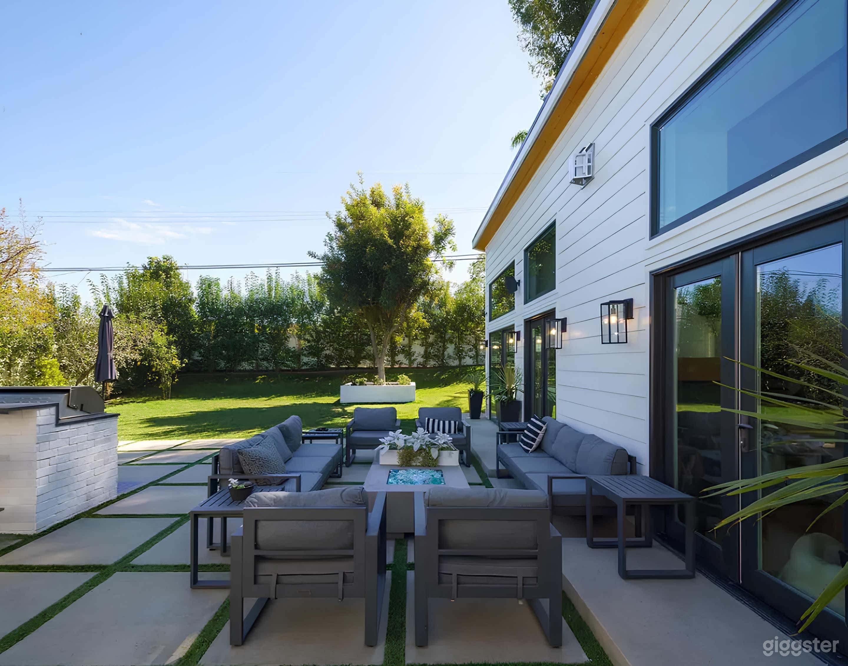 Bright Modern Farmhouse Backyard Photo 2