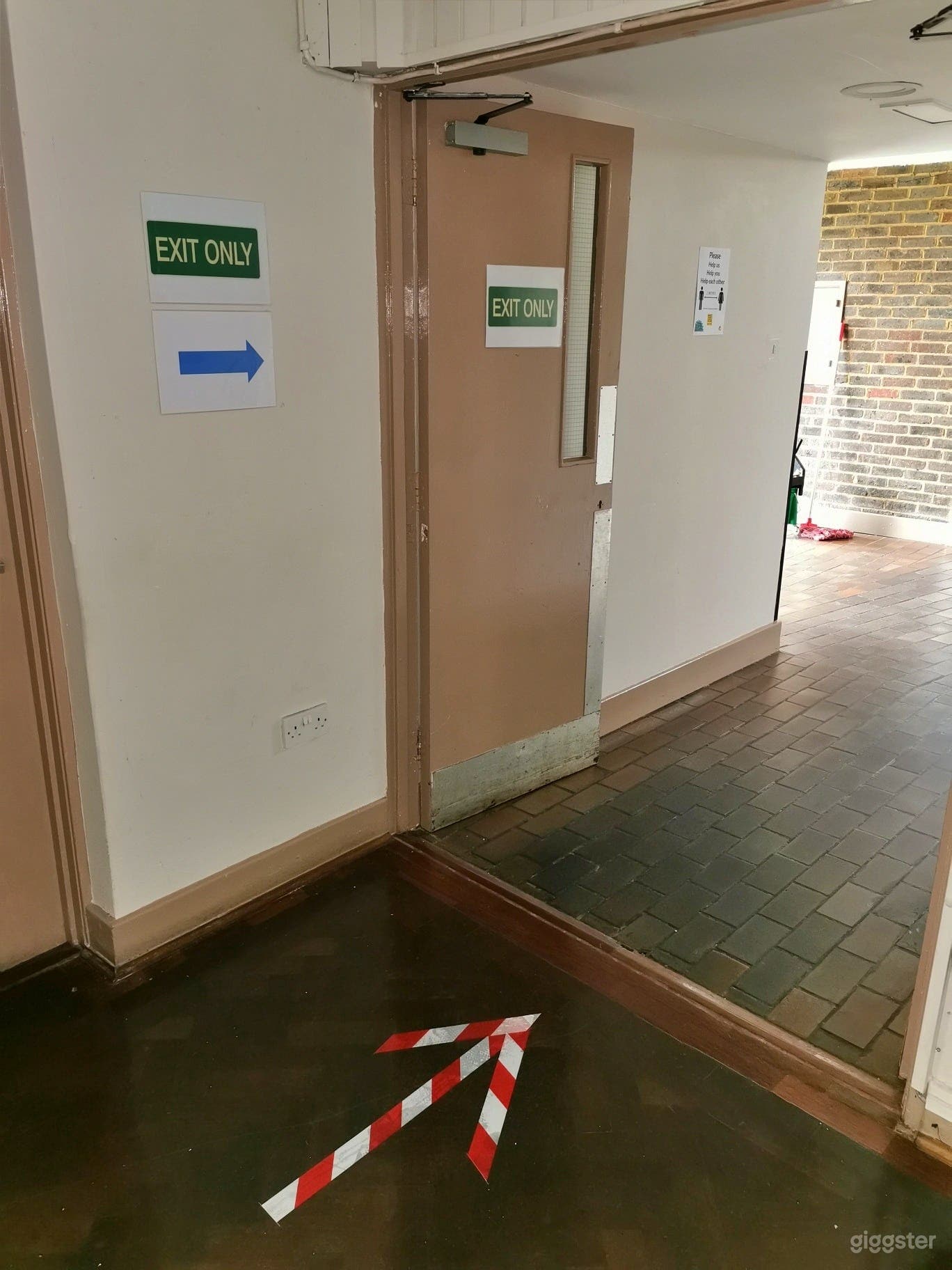 Sophisticated Event/Meeting room in Wraysbury Photo 3