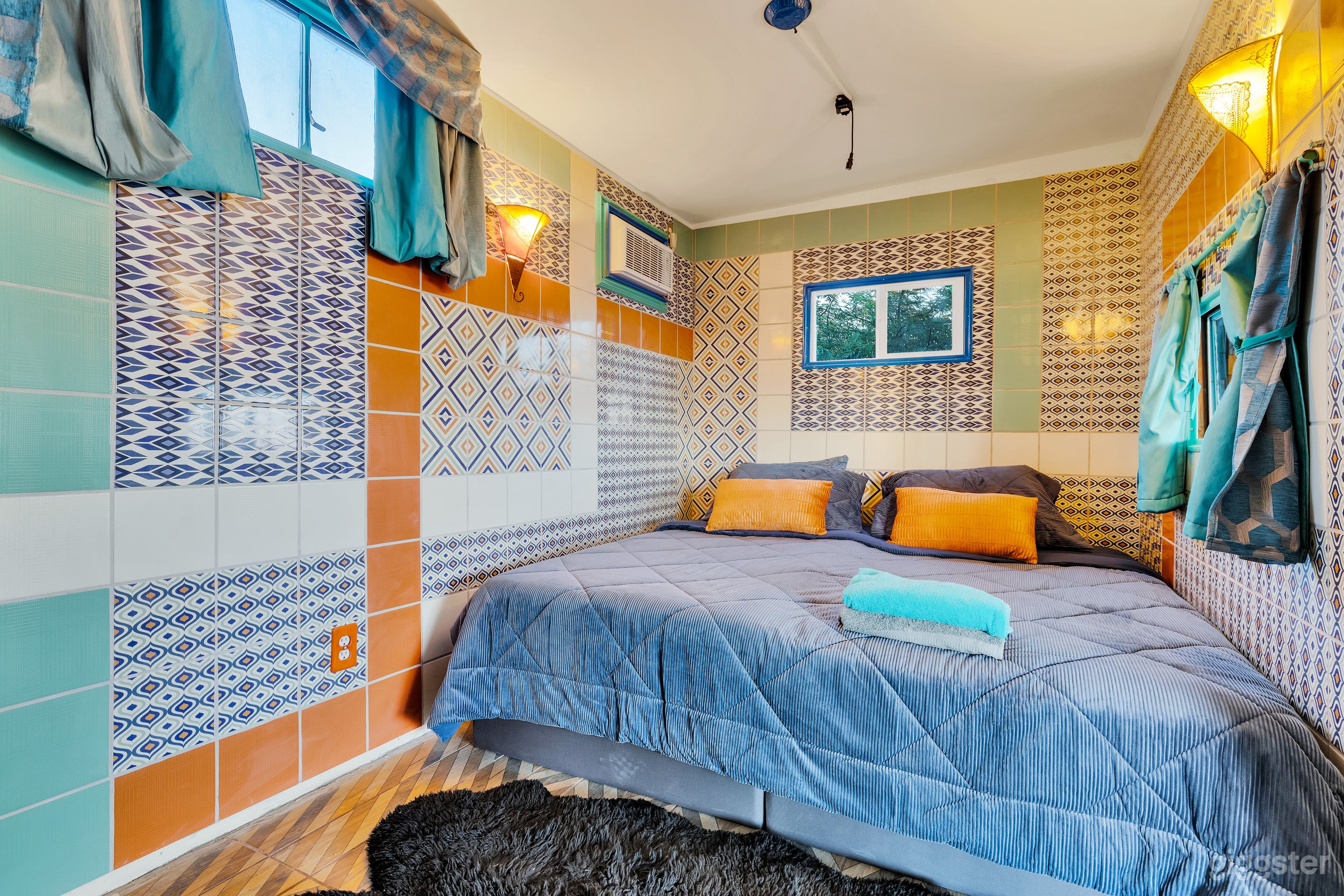 Artsy, unique, eccentric house by the Salton Sea Photo 2