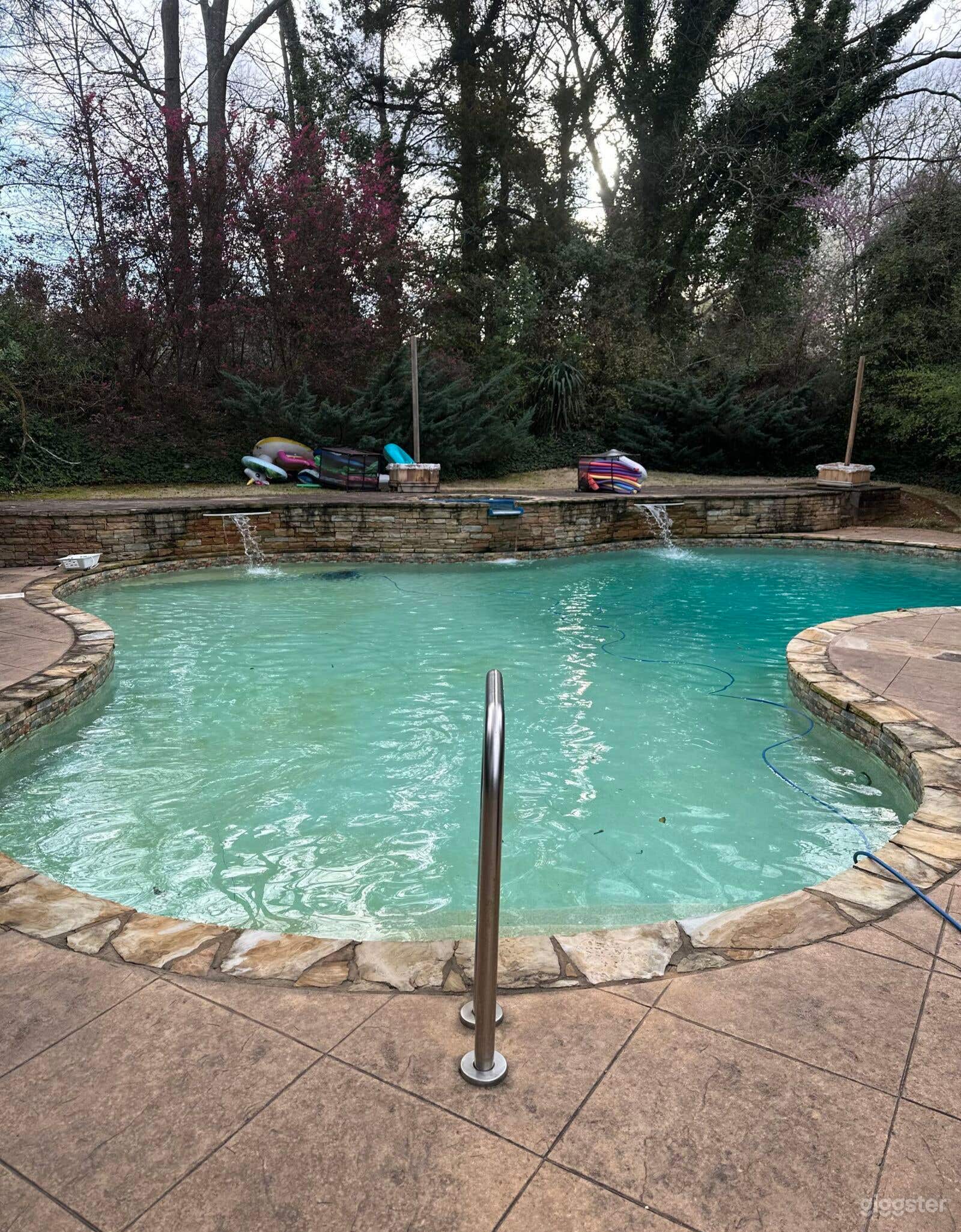 Elegant Mid-Century Pool Escape in Hampton Photo 1