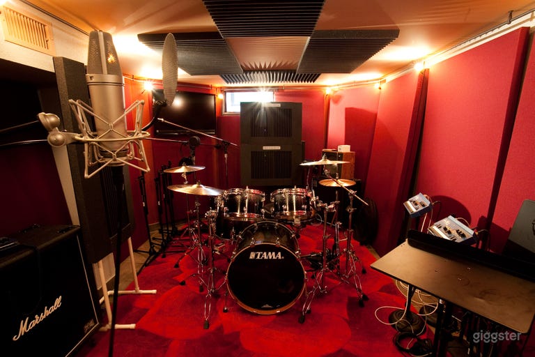  Luxury Music Recording Studio 