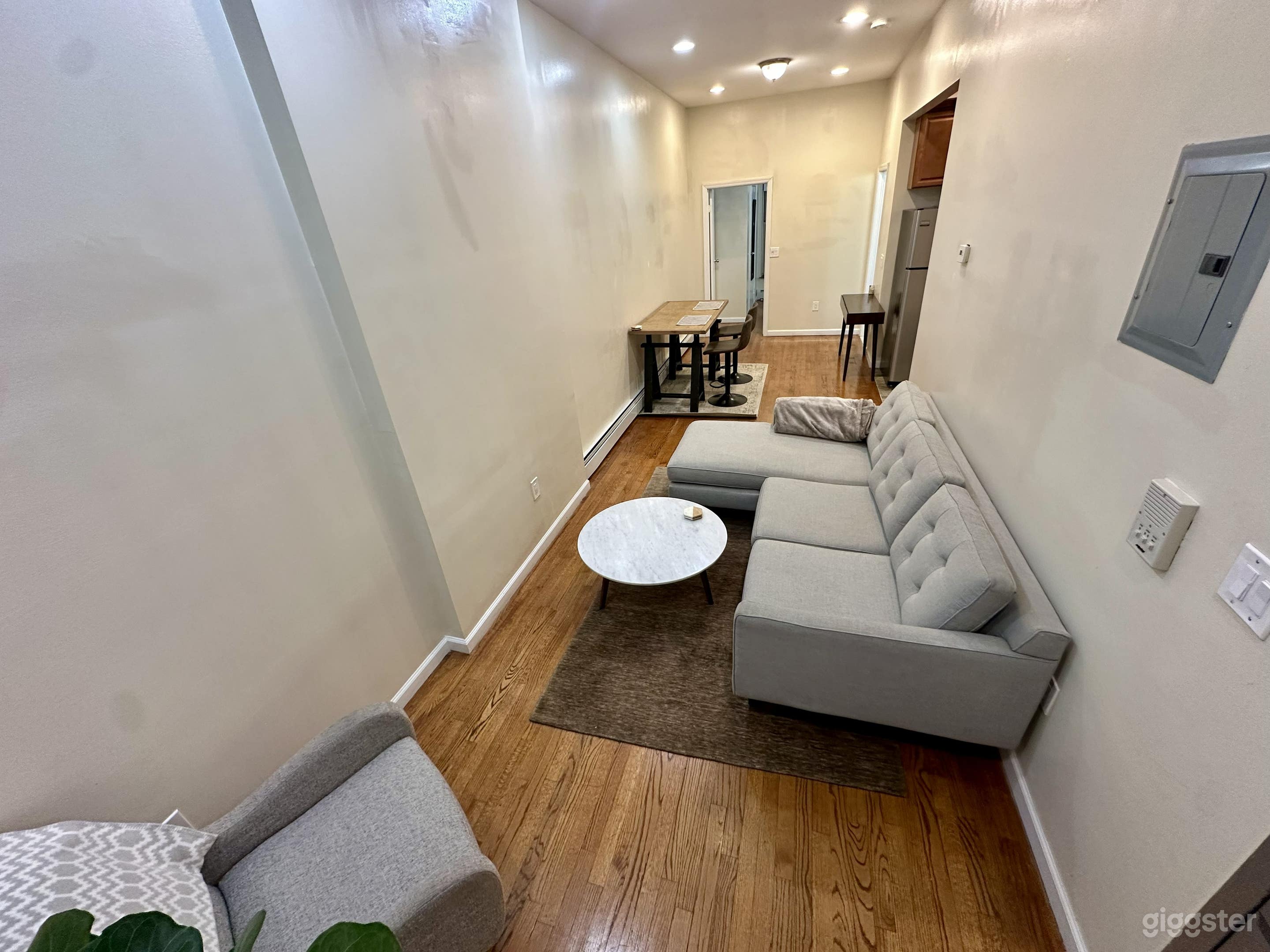 Private Furnished Harlem Brownstone Apartment Photo 1