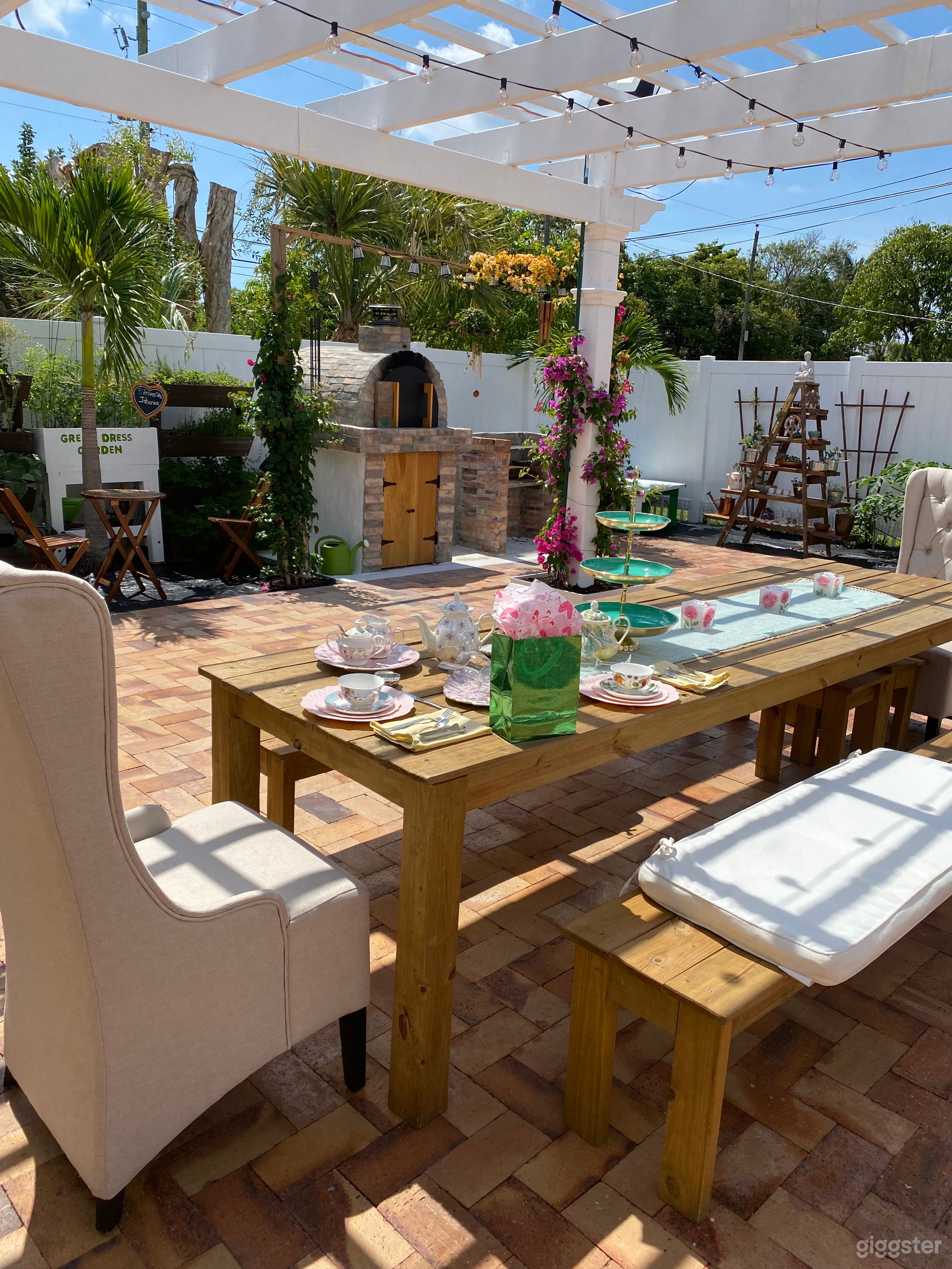 Lovely Green Dress Garden Delray Beach Photo 3